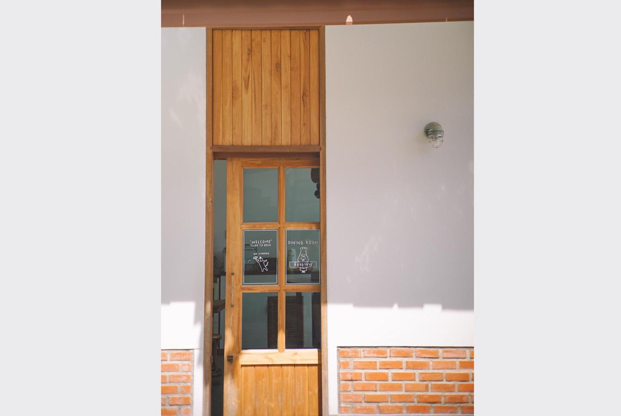 Sleepy House Chiang Rai Bed & Breakfast Dış mekan fotoğraf